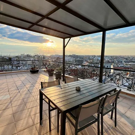 180° Rooftop View شقة
